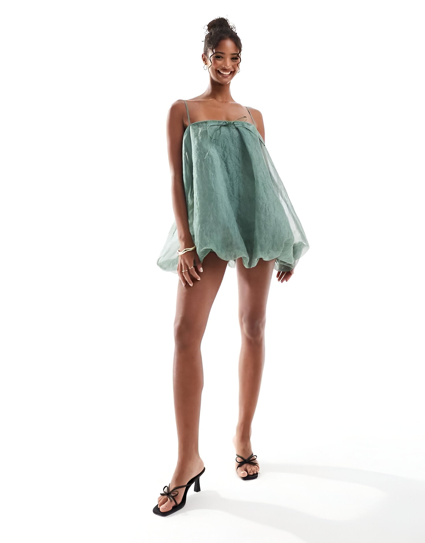 Trendy and fashionable stylish dresses available with worldwide shipping for all occasions