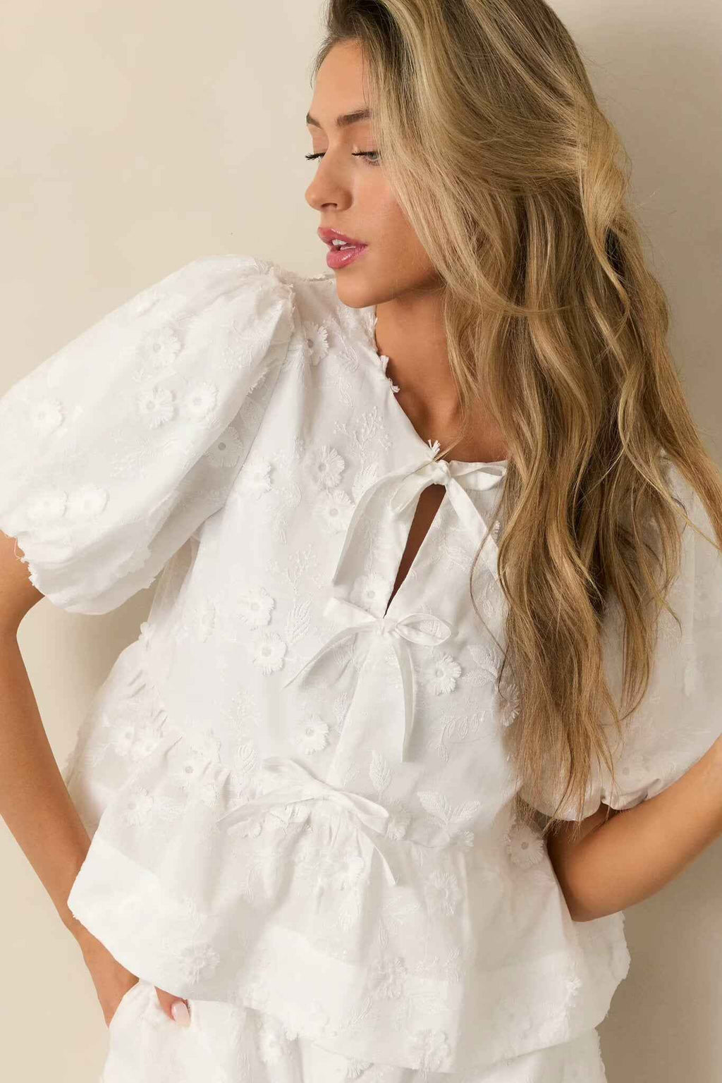 Spring Summer Sweet Spicy White Lace Shirt Design Lace Bow Long Sleeve Thin
