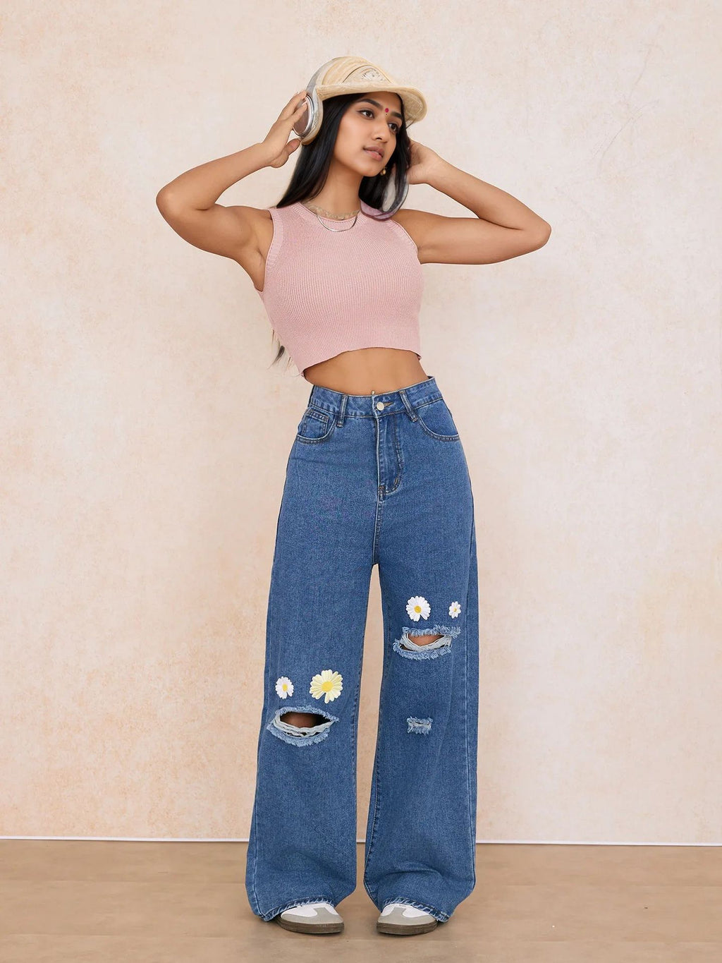 Women Wear Daisy Embroidery Ripped Loose Wide Leg Denim Trousers Women Jeans - ALZO
