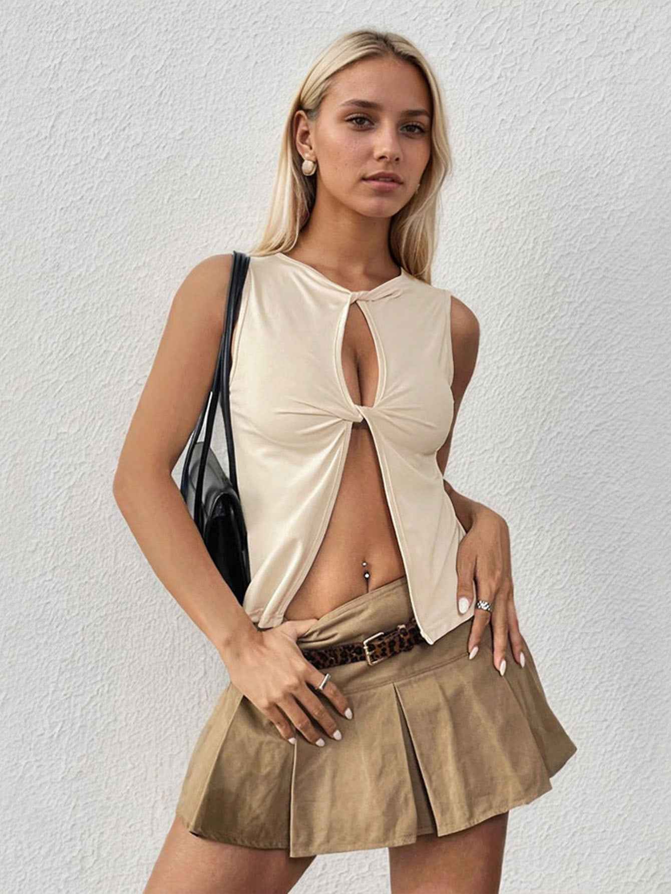 Elegant Intellectual Women Clothing Spring Summer Sexy T shirt Short Cropped Exposed Design Top