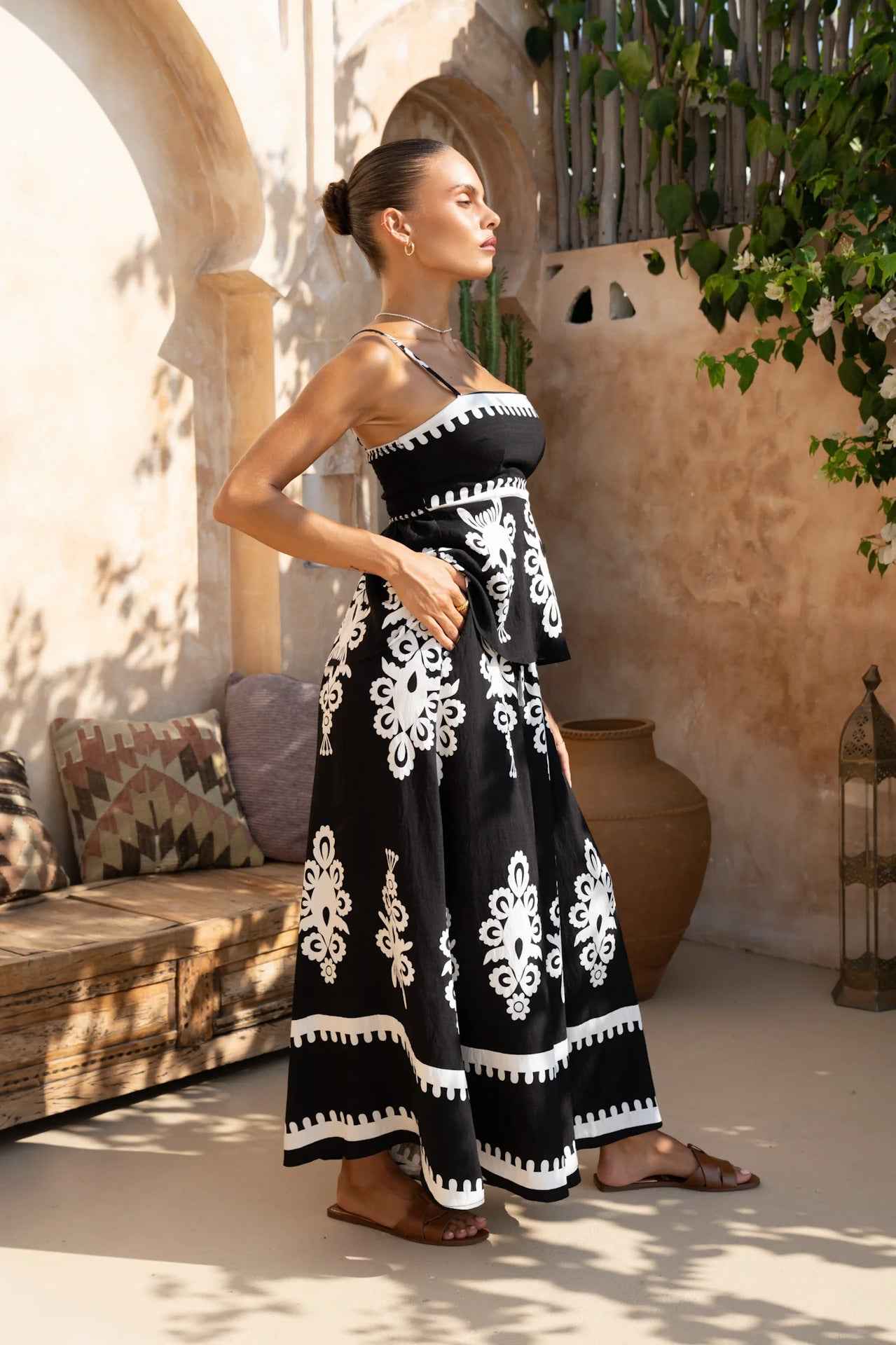 Summer Ethnic Slim Fit Backless Suspender Two Piece Sets
