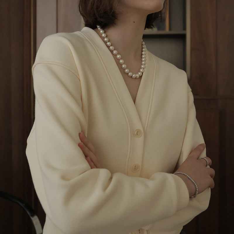 Autumn Winter Classic French V neck Sweatshirt Cardigan Retro Affordable Luxury Hong Kong Pure Cotton Comfortable Niche High End Top