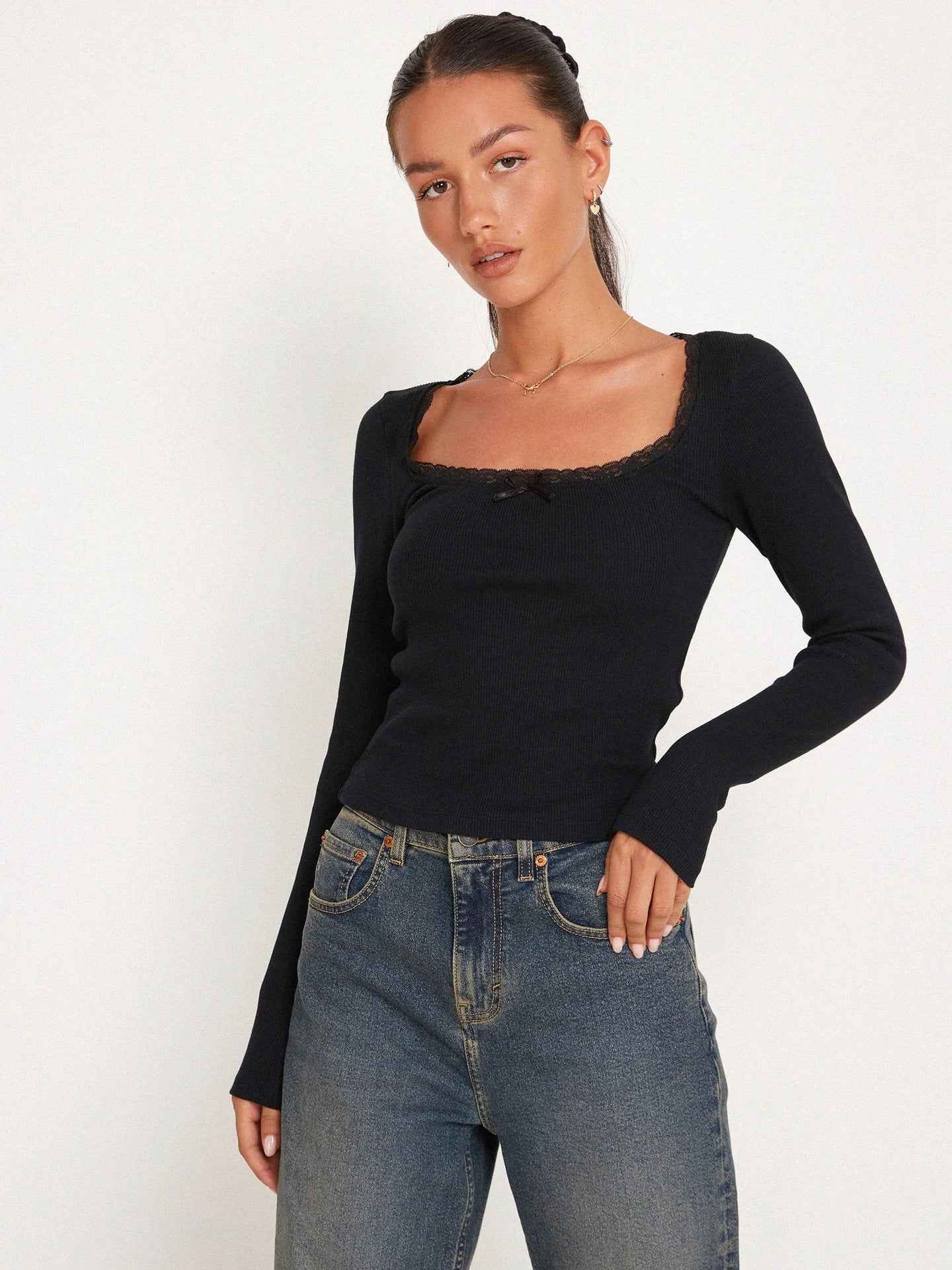 Long Sleeved T Shirt Women Brand Slimming Slim Lace Stitching Sexy Top U Neck Bottoming Shirt